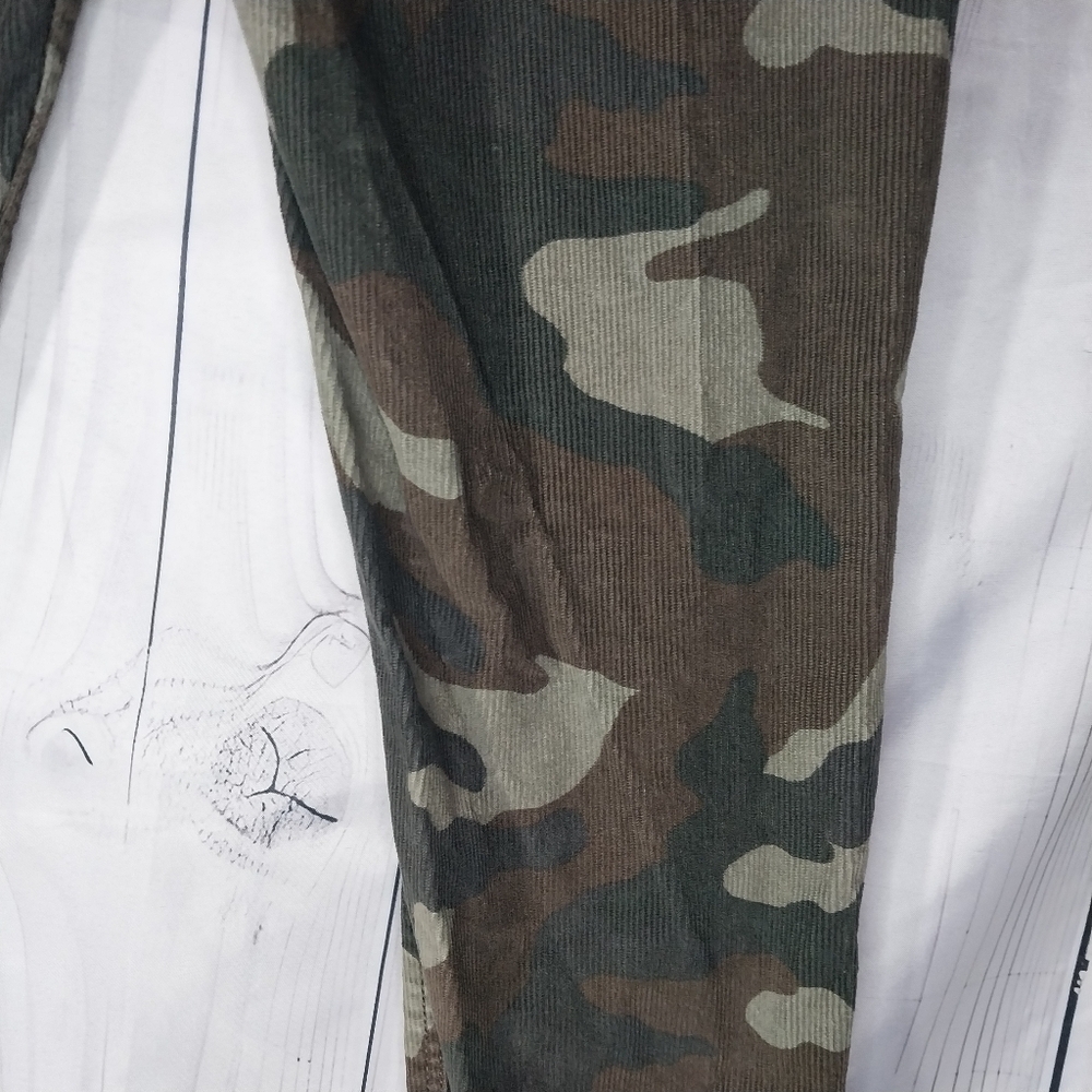 AMERICAN EAGLE Camouflage Super Stretch Corduroy Retro Edgy Festival Pants - Picture 11 of 15